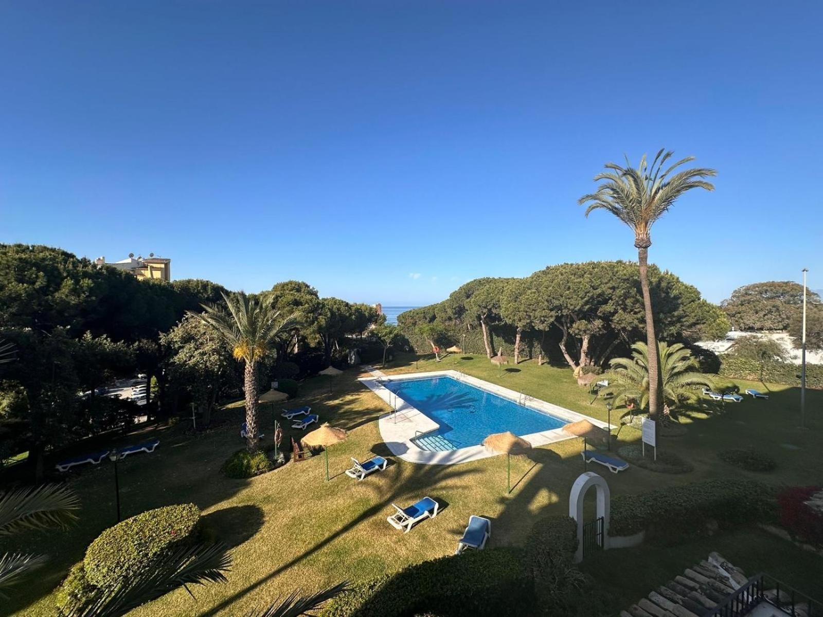 Apartamento Cabopino N Marbella Exterior foto